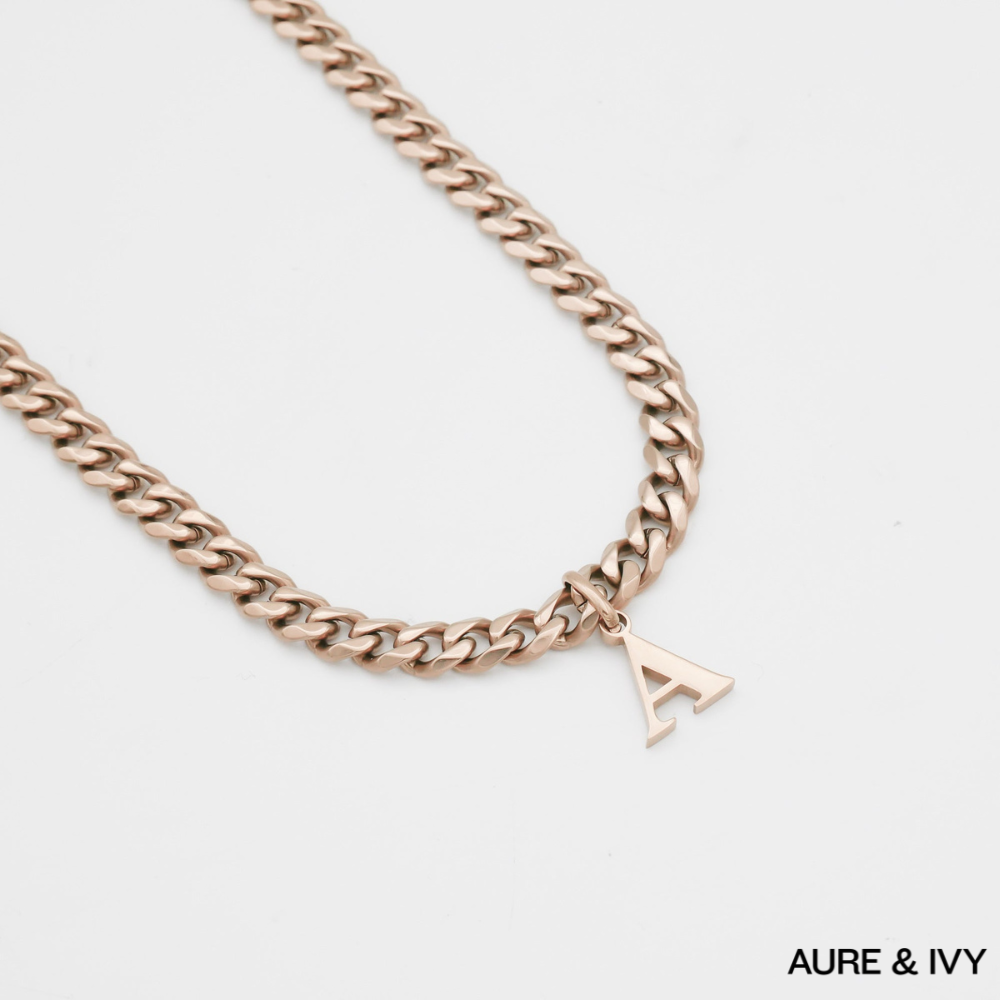 Mya Initial necklace | Thick Cuban