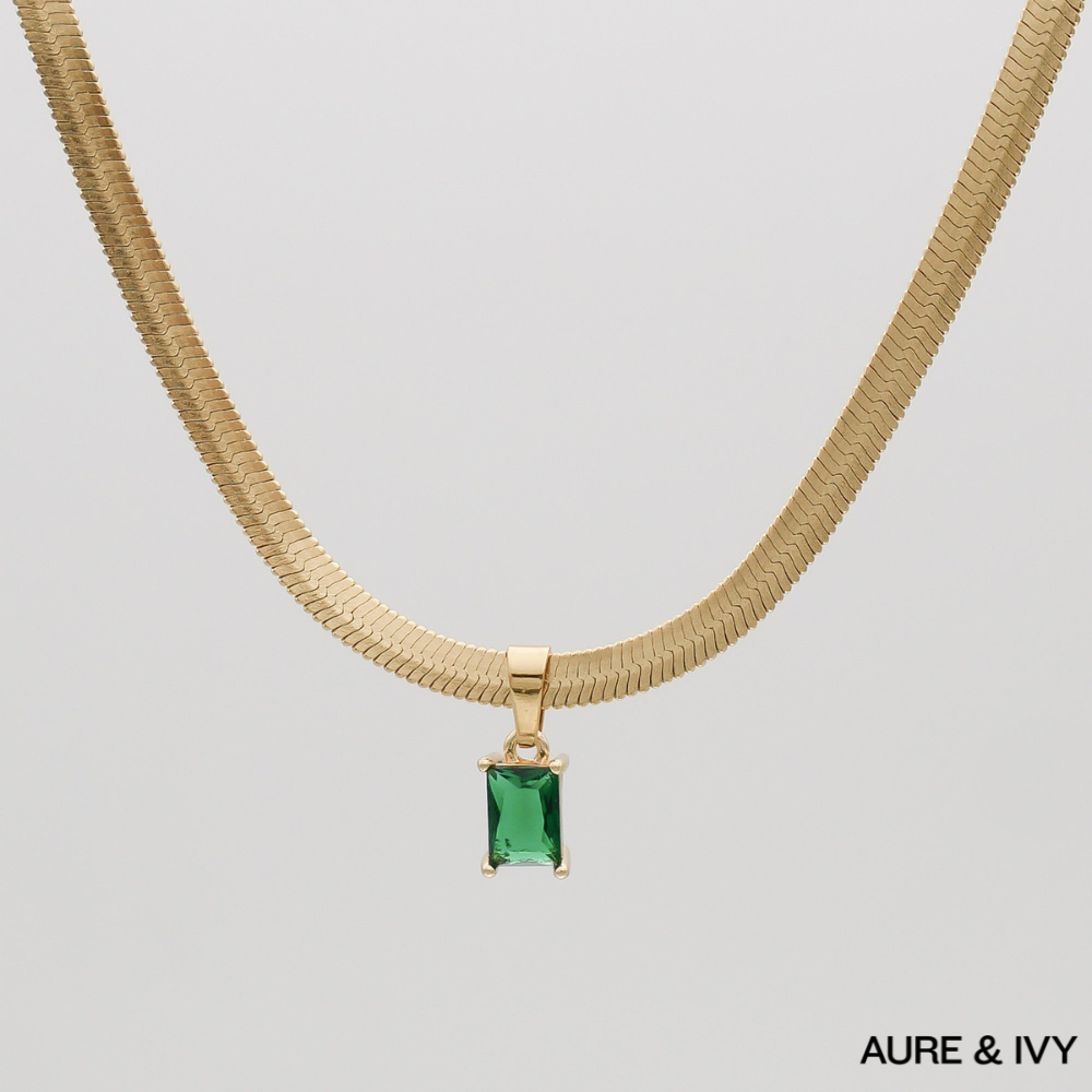 Erin Pendant Necklace