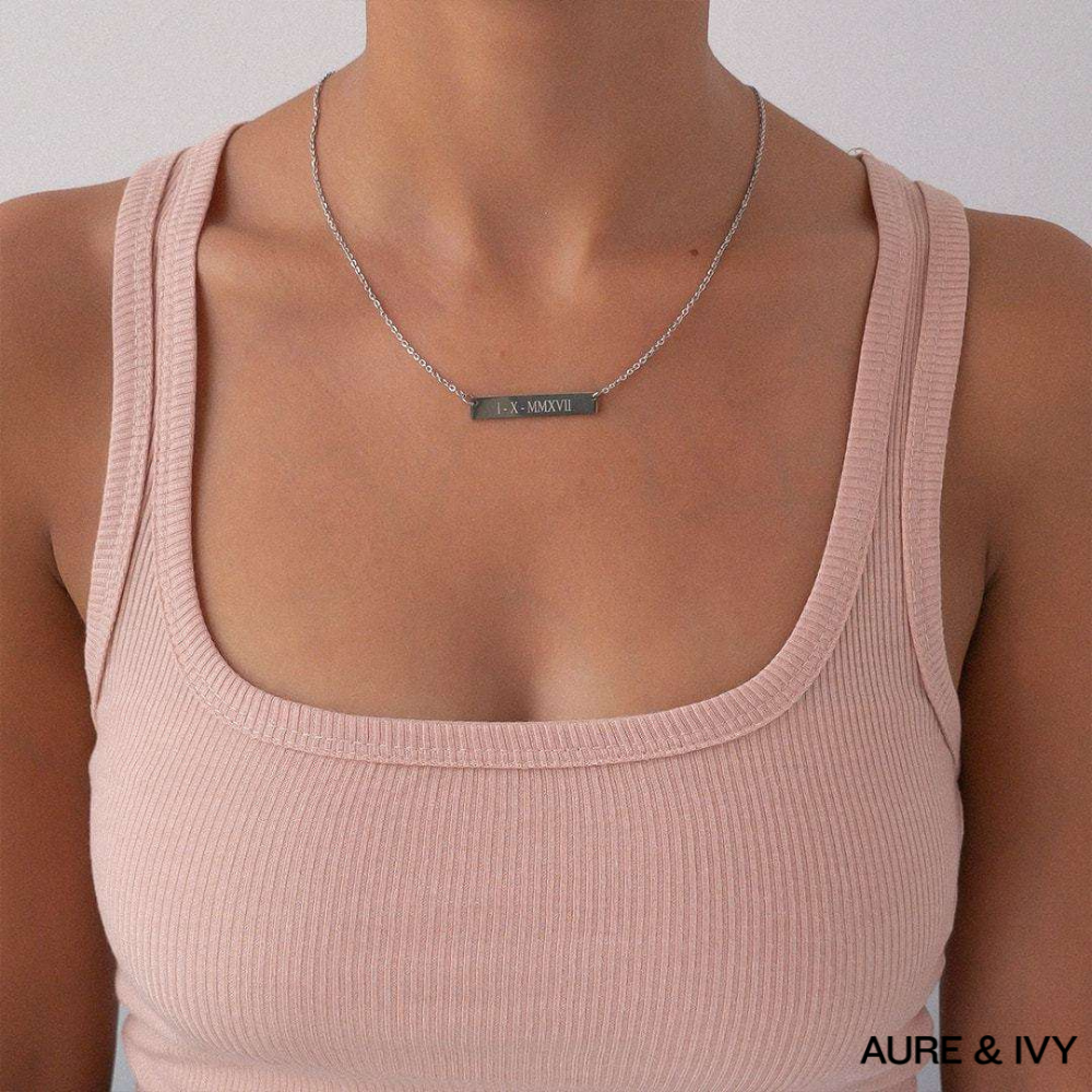 Eterna Bar Necklace