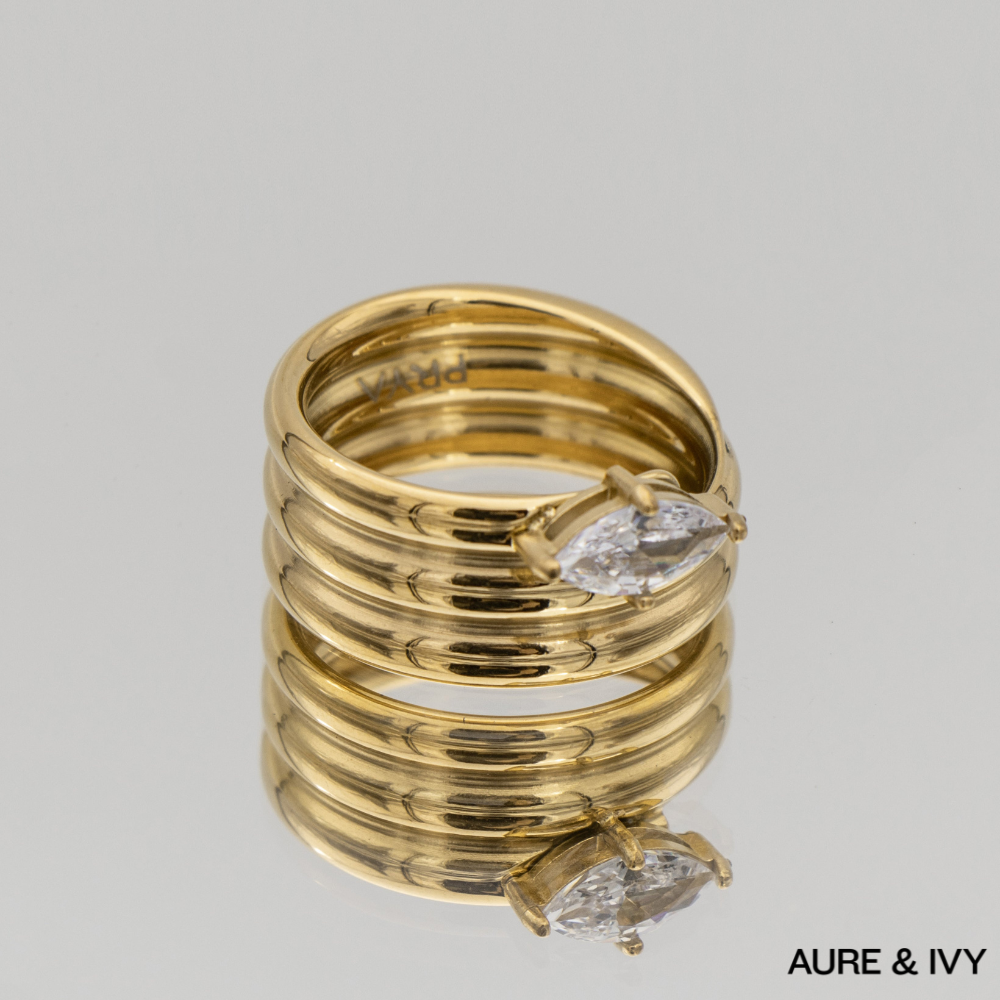 Rhea Retro Spark Ring