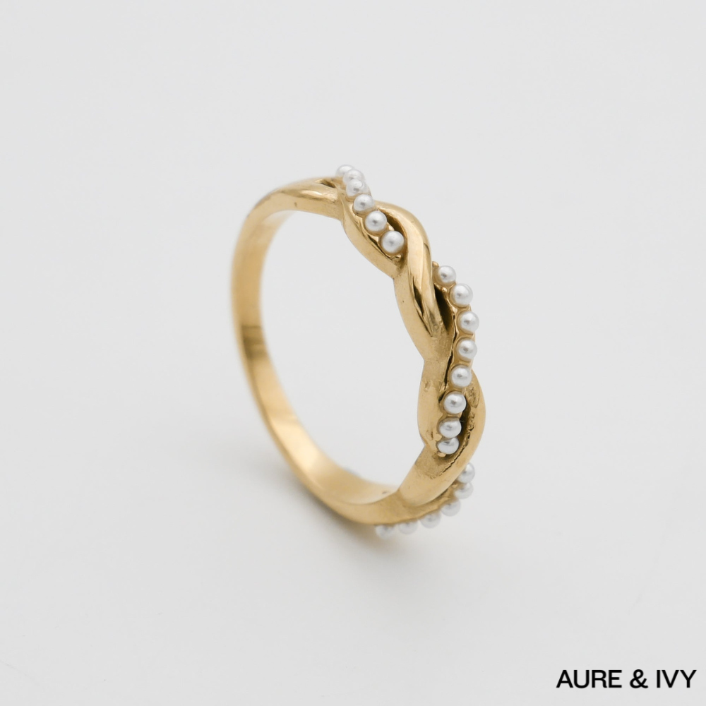 Juliette Pearl Ring