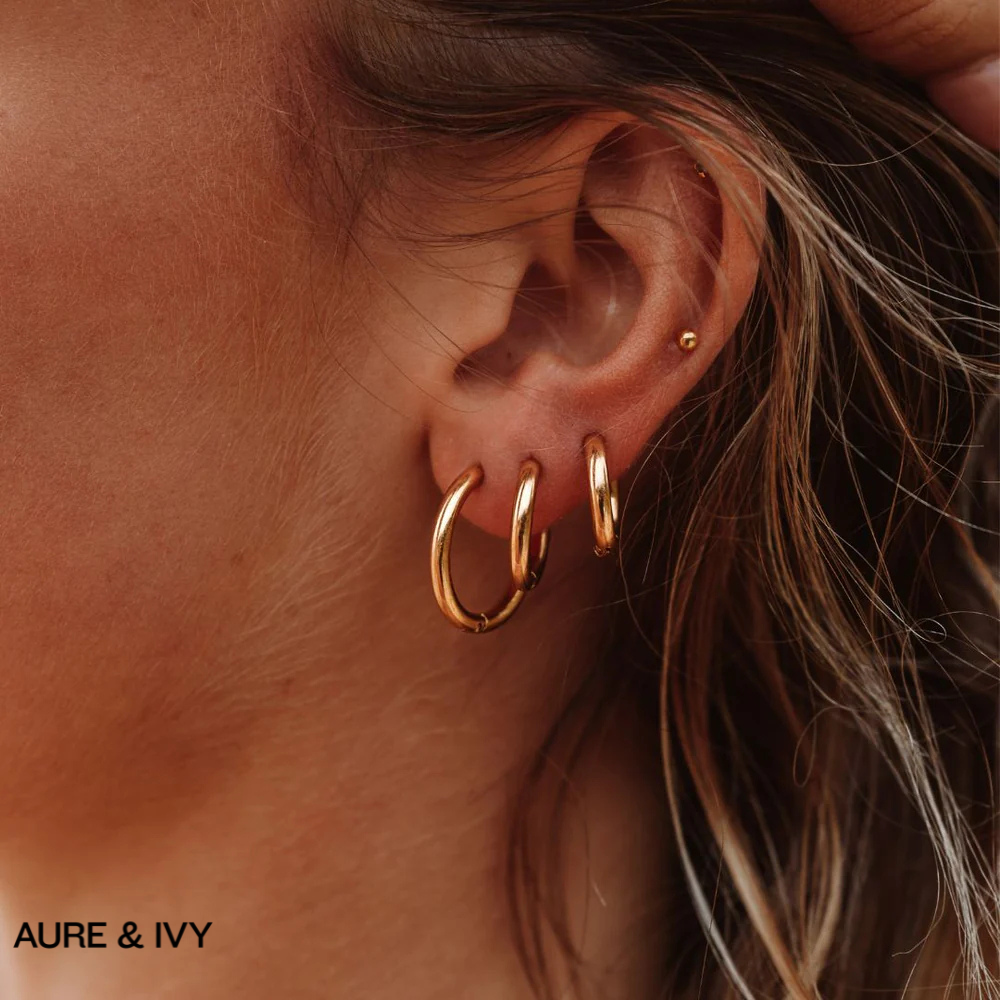 Celine Hoops