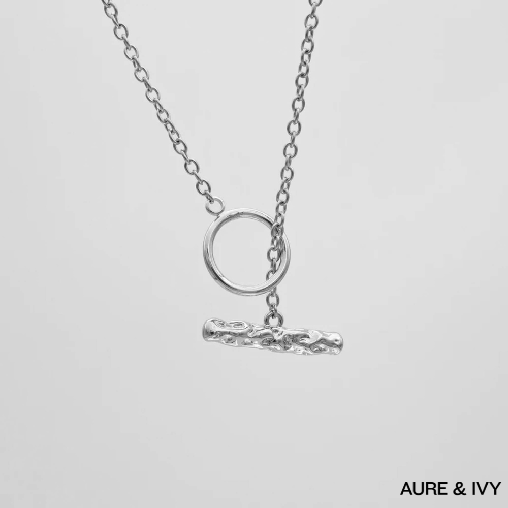 Tilly Toggle Bar Necklace