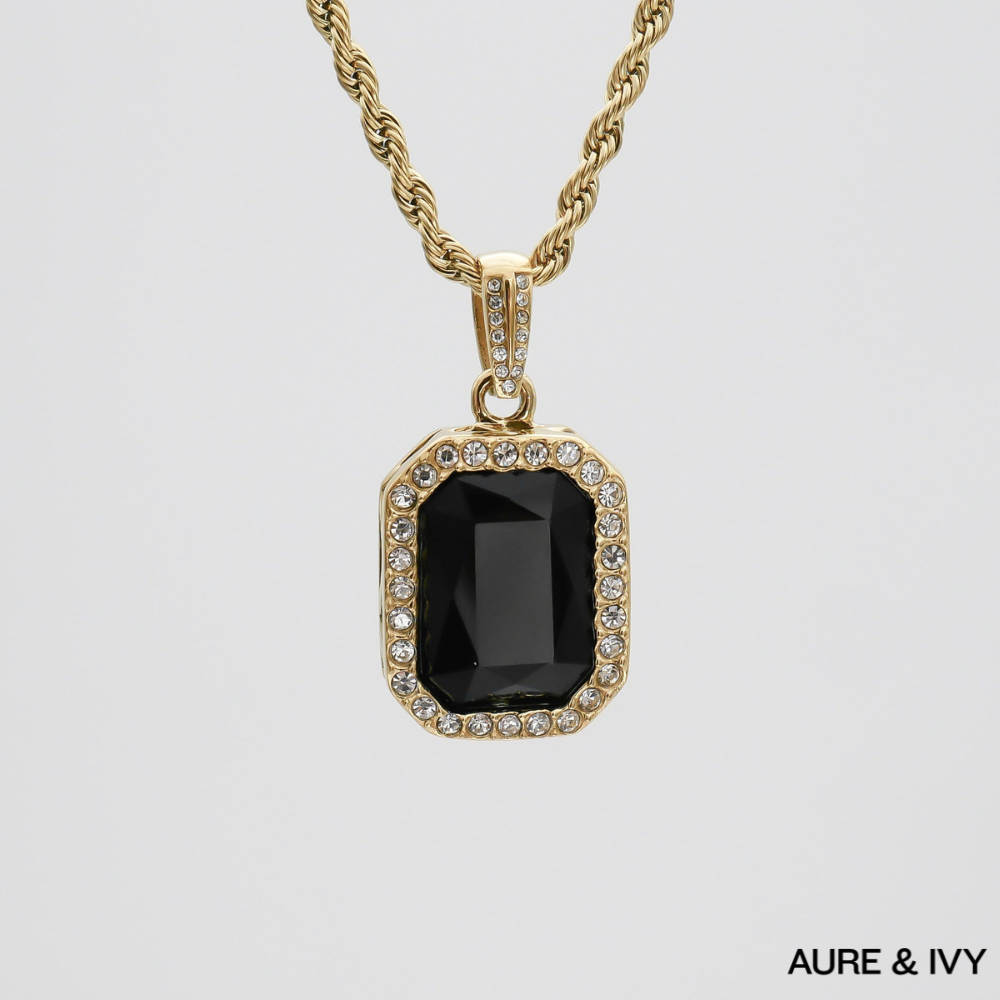 Amelia Onyx Tablet Necklace