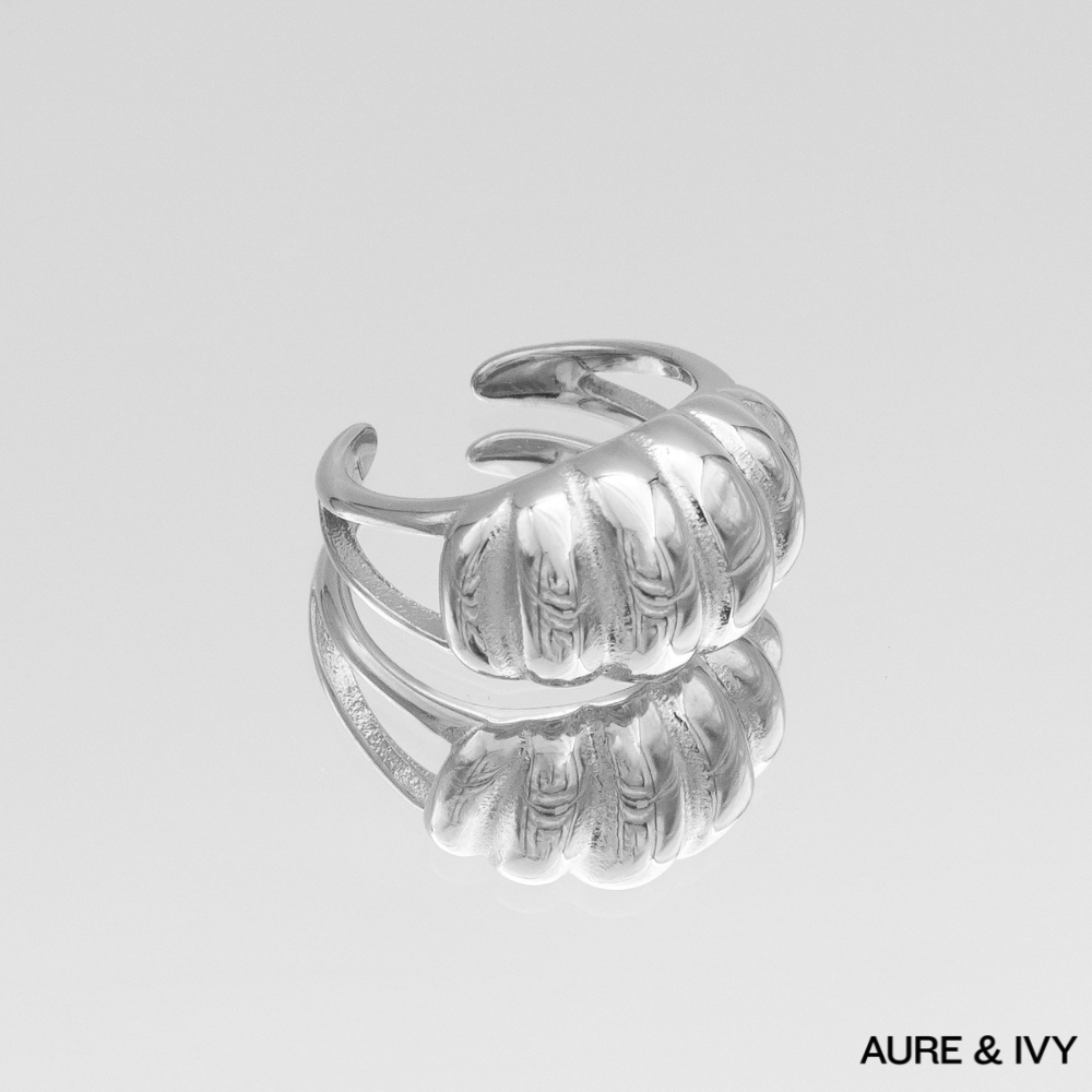Inez Chunky Dome Ring