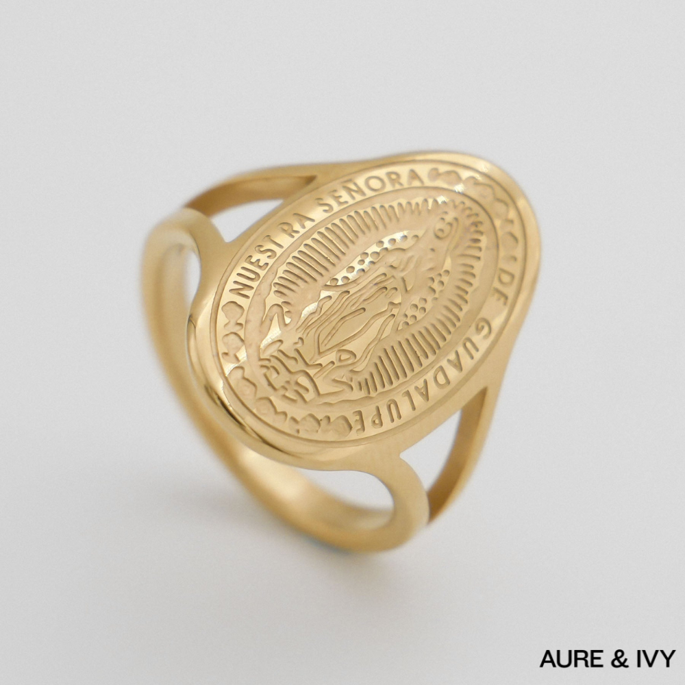 Octavia Ring