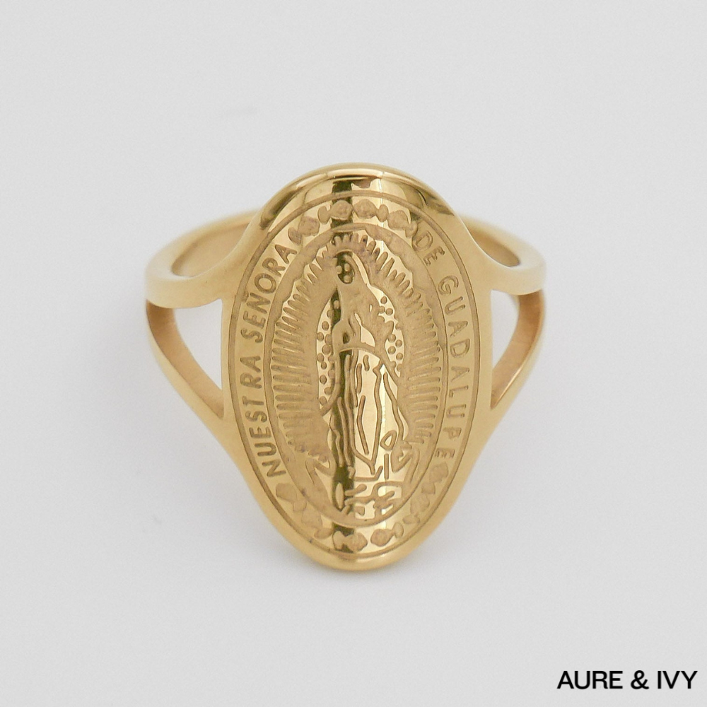Octavia Ring
