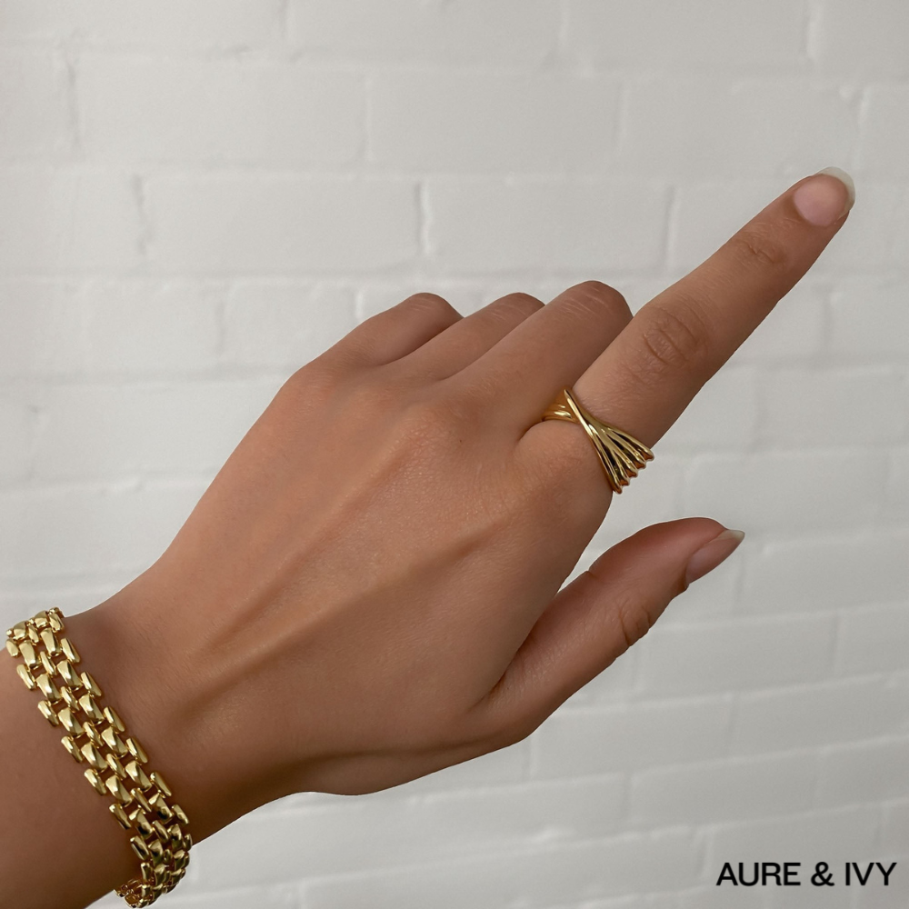 Cleo Ring