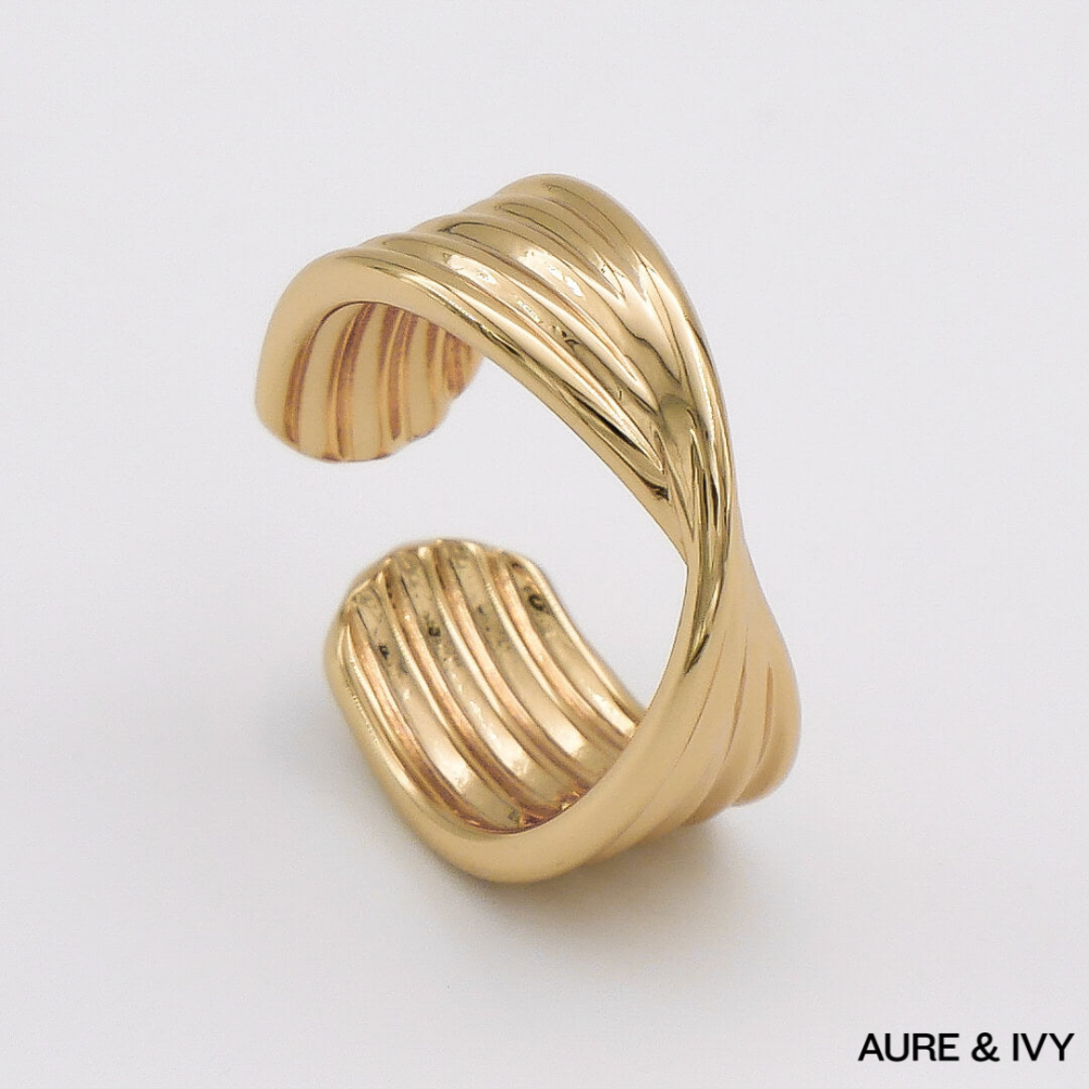 Cleo Ring