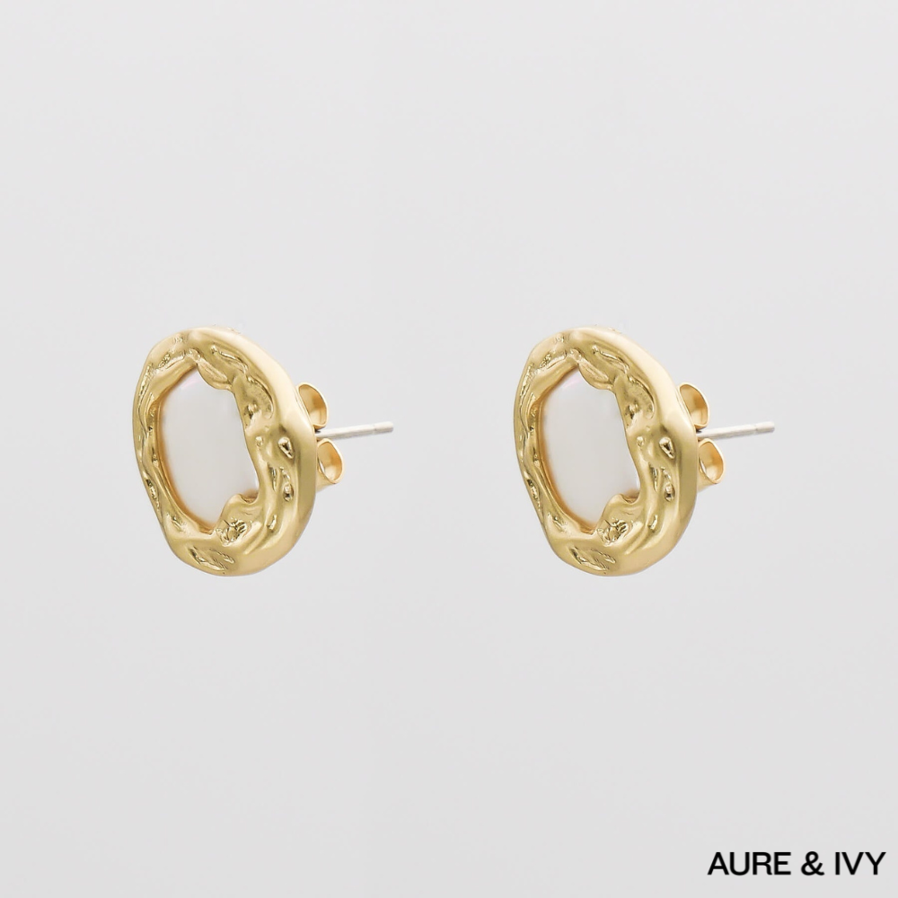 Evadne Pearl Earrings